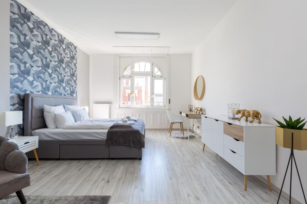Designer Apartment On The Budapest Broadway With 2Br And Ac エクステリア 写真